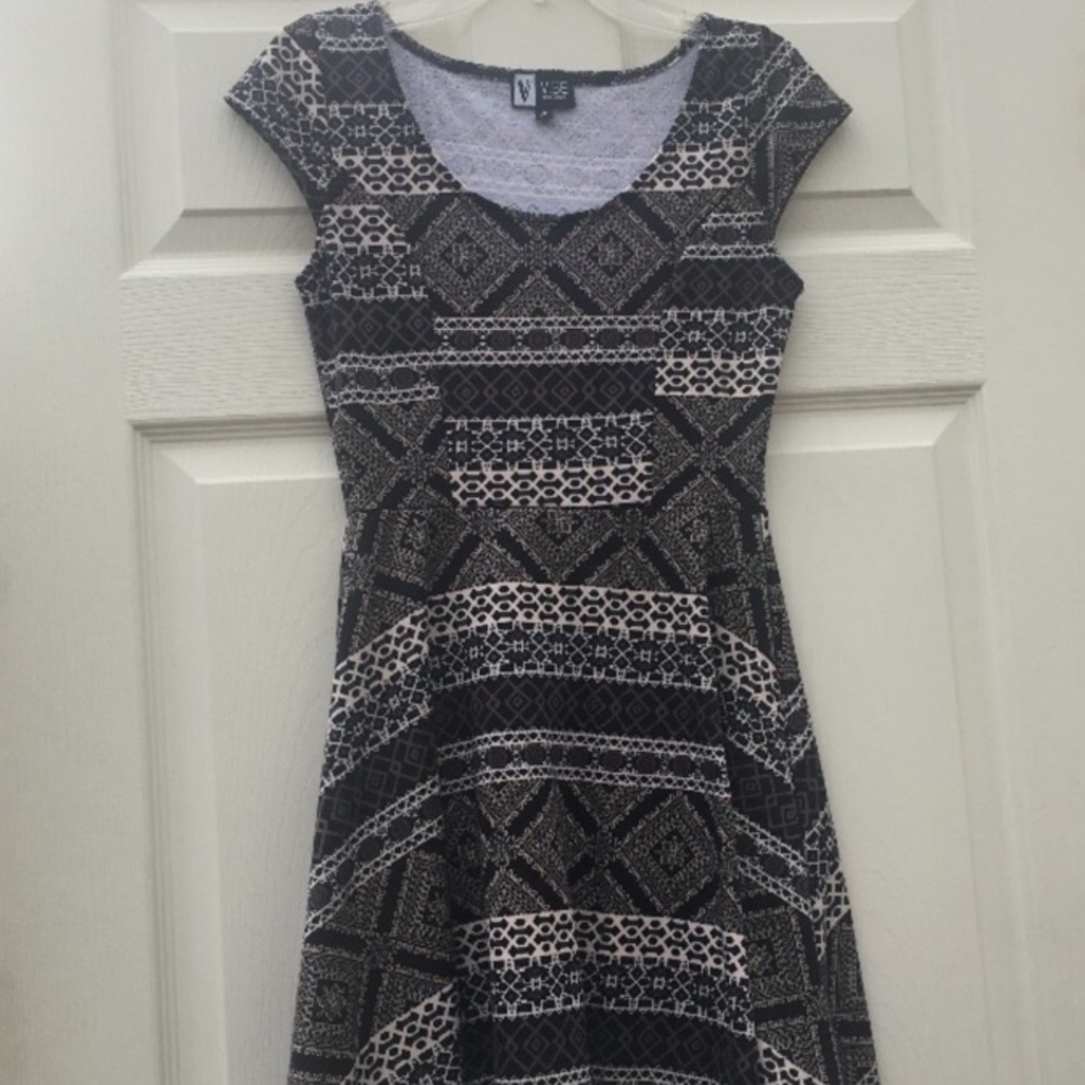VIBE Sportswear- dress